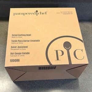 Pampered Chef Salad Cutting Bowl